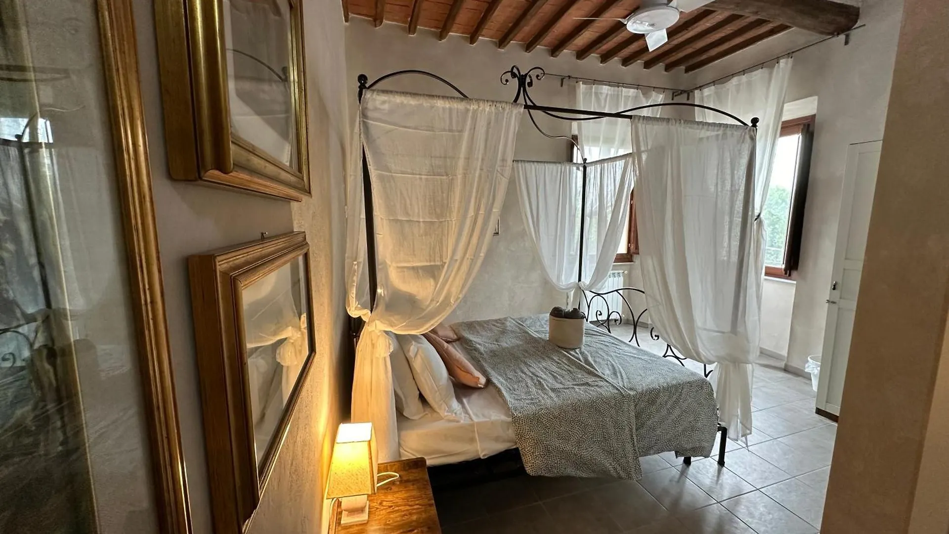 - Il Casale Toscano - 1900Mt From The Tower Of Pisa & Trains Station - Free Parking - No Breakfast - No Air Conditioning But Fan - Only Self Check-In Access From 3 Pm