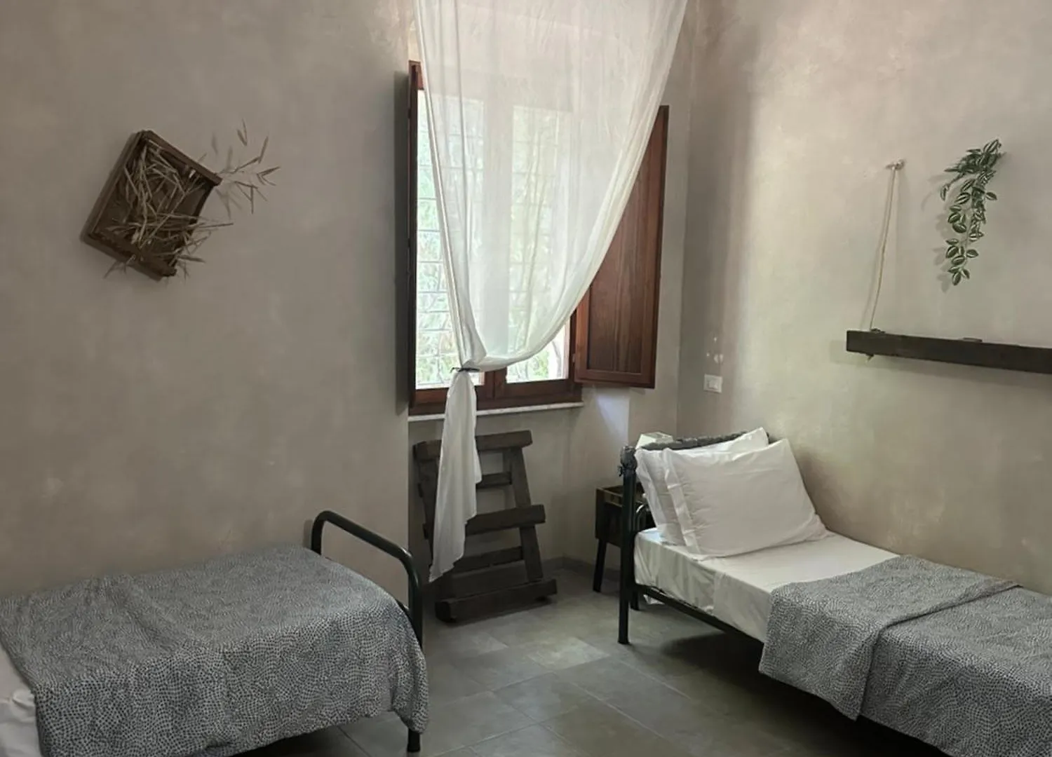 Landhuis - Il Casale Toscano - 1900Mt From The Tower Of Pisa & Trains Station - Free Parking - No Breakfast - No Air Conditioning But Fan - Only Self Check-In Access From 3 Pm